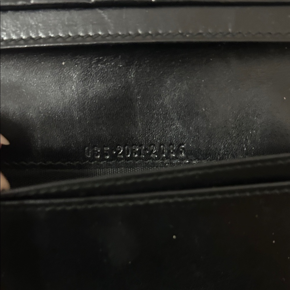 Gucci Midnight Leather Clutch with Silver Accent - Picture 6 of 7